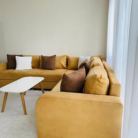 Cozy * Tirana